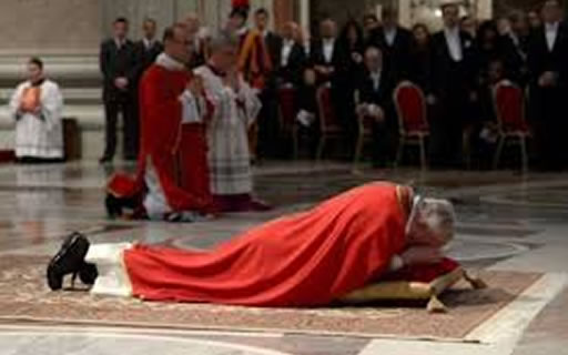 ¿Qué significa «vivir la Semana Santa»? – Catequesis del Santo Padre Francisco